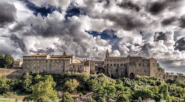 Weekend nella Tuscia: Un Itinerario di Tre Giorni tra Viterbo, Bomarzo e Civita di Bagnoregio